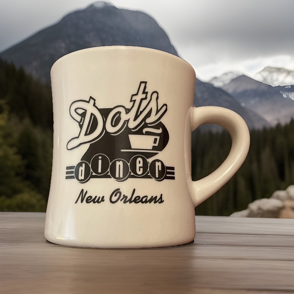 Dot's Diner Restaurant New Orleans 4 In Coffee Cup Mug "I'm Not Your Moma" MWare